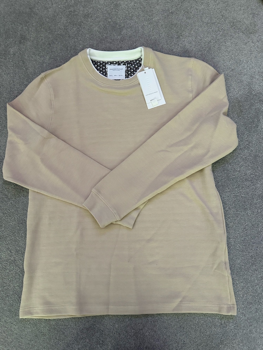Men’s Long Sleeve Ribbed Crewneck Top - Beige - Large- NWT
